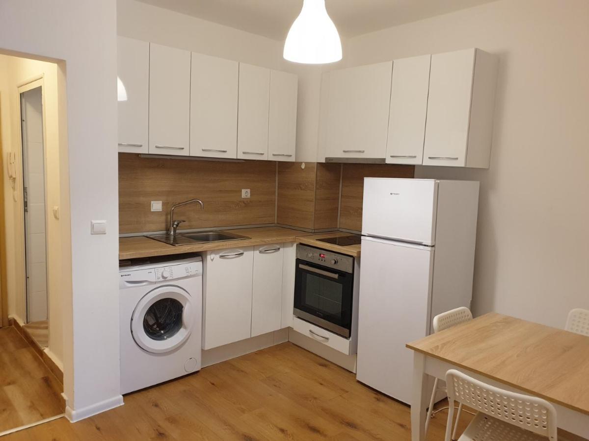Huge Apartment With A Parking Space In The Same Building Sofia Eksteriør bilde